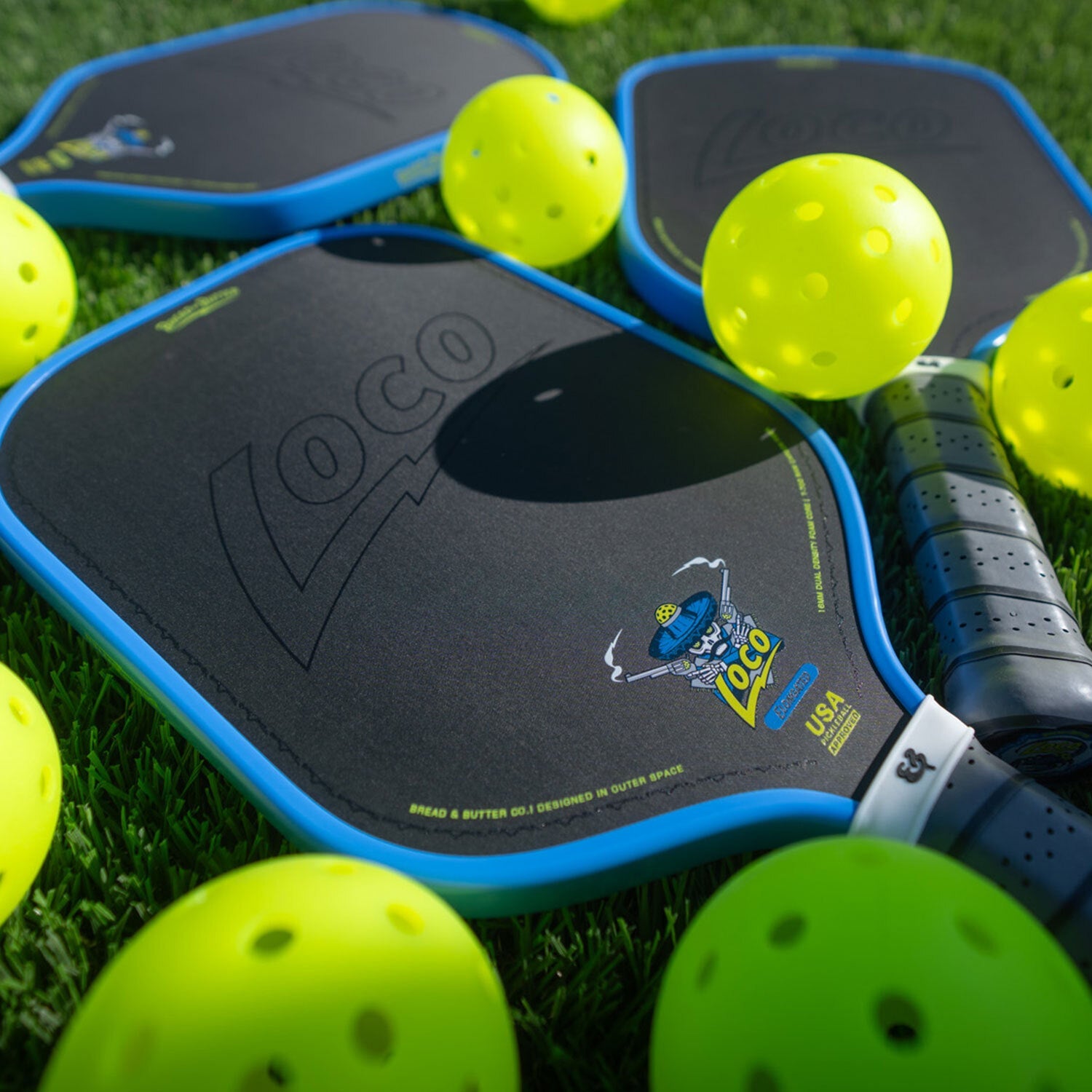 LOCO 16mm Elongated Carbon Fiber Pickleball Paddle